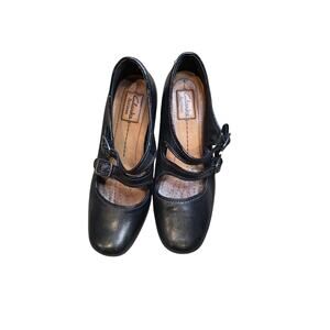 Clarks Artisan Black Double Straps Mary Janes Heel‎ size 7